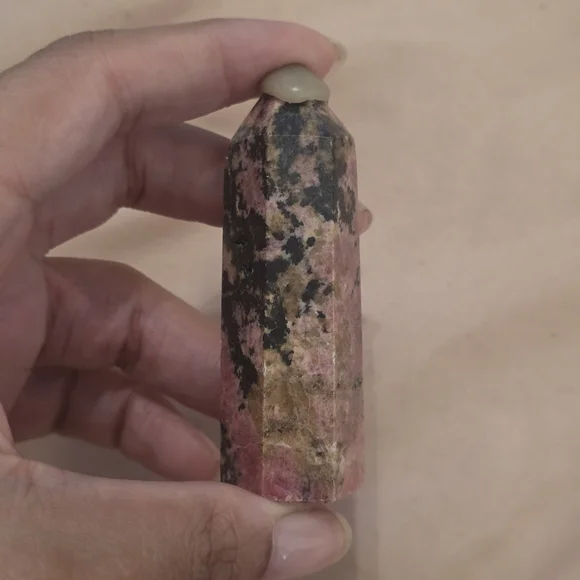 Pink Rhodnite Tower - Picture 3 of 4